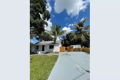 2265 NW 100th St #B, Miami, FL 33147 - Photo 1