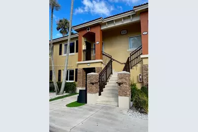 935 NE 34th Ave #202, Homestead, FL 33033 - Photo 1