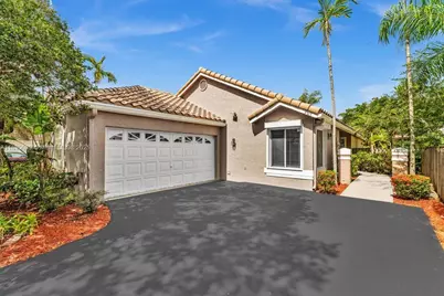 269 NW 101st Ave, Plantation, FL 33324 - Photo 1