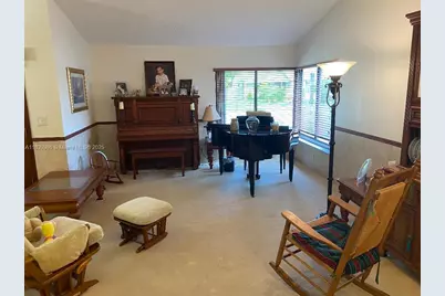 9220 SW 100th Ave Rd, Miami, FL 33176 - Photo 1