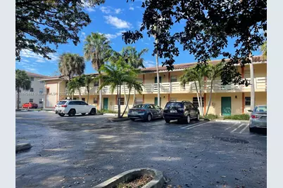 3276 NW 102nd Ter #201-E, Coral Springs, FL 33065 - Photo 1