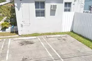 117 Curtiss Pkwy, Miami Springs, FL 33166 - Photo 1