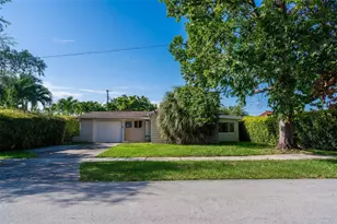 8475 SW 43rd St, Miami, FL 33155 - Photo 1