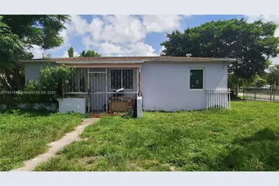 1735 NW 126th St, Miami, FL 33167 - Photo 1
