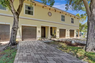 1243 NE 23rd Ave, Pompano Beach, FL 33062 - Photo 1