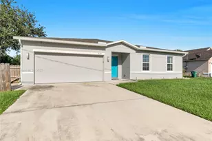 4629 SW Flintstone Dr, Port Saint Lucie, FL 34953 - Photo 1