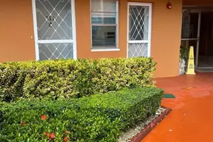 1591 NE Miami Gardens Dr, Miami, FL 33179 - Photo 1