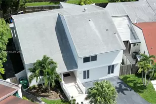 11441 SW 33rd Ln, Miami, FL 33165 - Photo 1