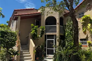 334 SW 86th Ave, Pembroke Pines, FL 33025 - Photo 1