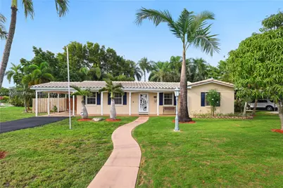 9455 SW 181st St, Palmetto Bay, FL 33157 - Photo 1