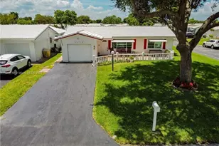 8552 N Campanelli Blvd, Plantation, FL 33322 - Photo 1