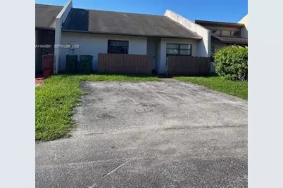 1459 Yellowthroat St, Homestead, FL 33035 - Photo 1