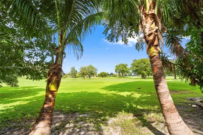 19828 Bob O Link Dr, Hialeah, FL 33015 - Photo 1