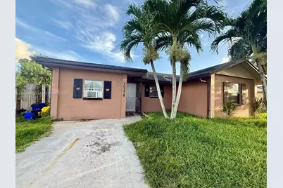 10376 Oliver Ln, Royal Palm Beach, FL 33411 - Photo 1