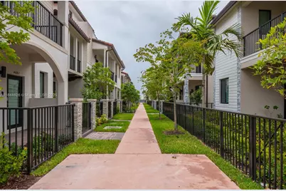 4769 NW 83rd Pkwy #4769, Doral, FL 33166 - Photo 1
