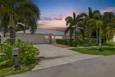 22071 W Soliel Cir W, Boca Raton, FL 33433 - Photo 1