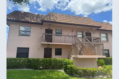 908 NW 106th Ter #201, Pembroke Pines, FL 33026 - Photo 1