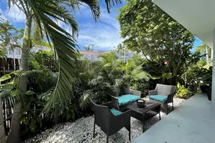 1040 7th St, Miami Beach, FL 33139 - Photo 1