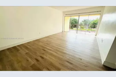 8775 Park Blvd #306, Miami, FL 33172 - Photo 1
