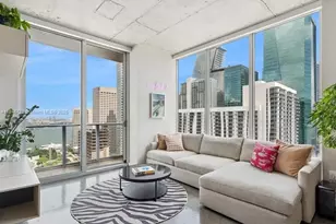 151 SE 1st St, Miami, FL 33131 - Photo 1