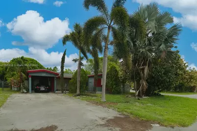 7411 Juniper St, Miramar, FL 33023 - Photo 1