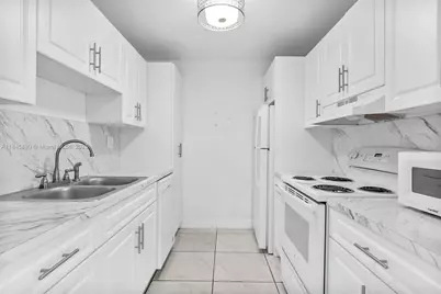 10748 N Kendall Dr #N11, Miami, FL 33176 - Photo 1