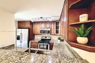 182 Charter Way, West Palm Beach, FL 33407 - Photo 1