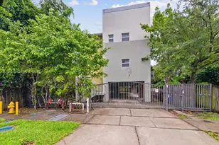 1235 NW 9th Ave, Miami, FL 33136 - Photo 1