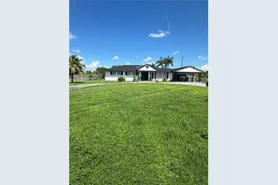 925 NE 18th, Belle Glade, FL 33430 - Photo 1