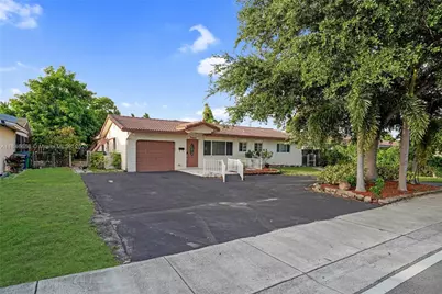 7801 NW 40th St, Coral Springs, FL 33065 - Photo 1
