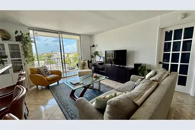 7601 Byron Ave #5A, Miami Beach, FL 33141 - Photo 1