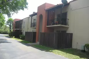 10826 N Kendall Dr, Miami, FL 33176 - Photo 1