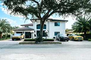 8450 NW 169th Terrace, Miami Lakes, FL 33016 - Photo 1