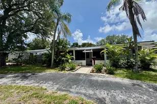 520 NE 137th St, North Miami, FL 33161 - Photo 1