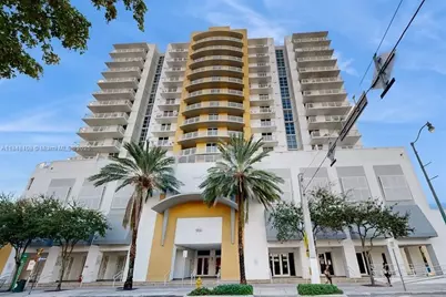 900 SW 8th St #605, Miami, FL 33130 - Photo 1