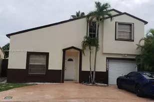 18921 NW 63rd Ct Cir, Hialeah, FL 33015 - Photo 1