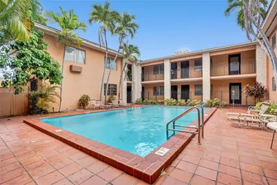 218 Santillane Ave #3, Coral Gables, FL 33134 - Photo 1