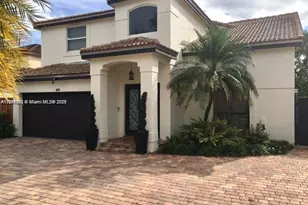 8222 NW 200th Terrace, Hialeah, FL 33015 - Photo 1