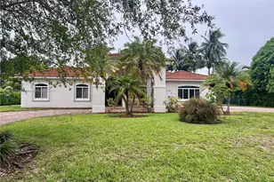 8220 SW 187th St, Cutler Bay, FL 33157 - Photo 1