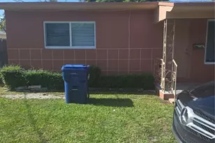 319 NE 114th St, Miami, FL 33161 - Photo 1