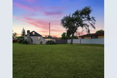 2582 SW 67th Ave, Miami, FL 33155 - Photo 1
