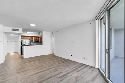 325 S Biscayne Blvd #4217, Miami, FL 33131 - Photo 1
