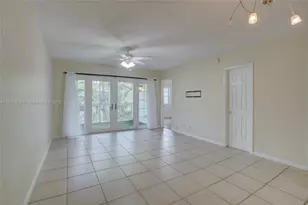 2424 SE 17th St, Fort Lauderdale, FL 33316 - Photo 1