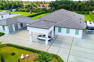 9781 NW 131st St, Hialeah Gardens, FL 33018 - Photo 1