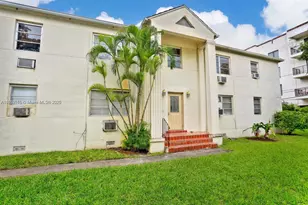 27 Phoenetia Ave, Coral Gables, FL 33134 - Photo 1
