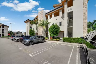 10425 NW 82nd St #4, Doral, FL 33178 - Photo 1