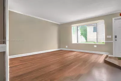 10194 SW 77th Ct, Miami, FL 33156 - Photo 1