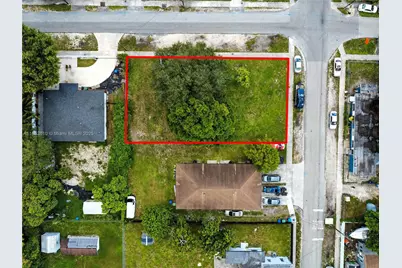 2302 NW 82nd St, Miami, FL 33147 - Photo 1
