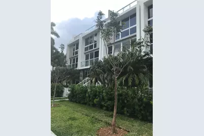 1000 99th St #11, Bay Harbor Islands, FL 33154 - Photo 1