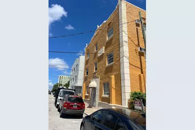 1043 NW 2nd St #6, Miami, FL 33128 - Photo 1